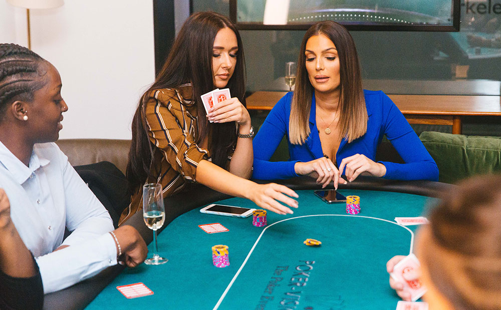 Poker masterclass coaching session before a tournament